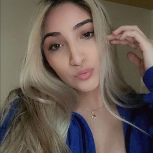 Meet your Posher, Fatima